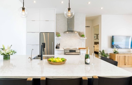 Long Bay Condo | Luxurious Stay at Oceanfront Resort