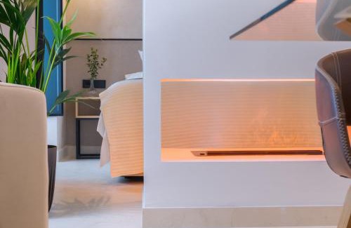 San Bartolome Apartment | Luxurious studio located in Casa Pilatos