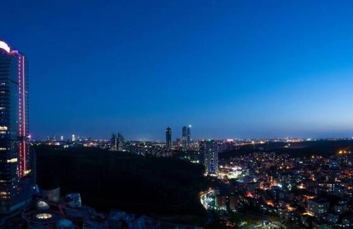 Maslak Apartment | Luxurious Studio with Shared Pool and Refreshing View in Maslak