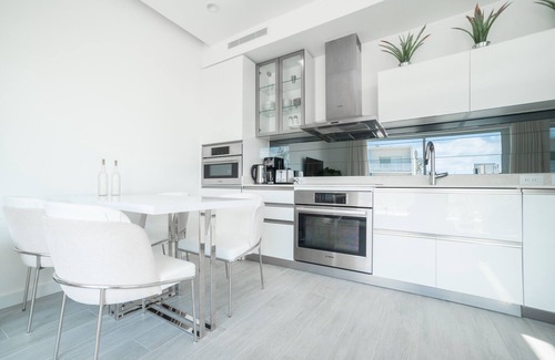 Seven Mile Beach Apartment | Luxury 1 bed apartment near Seven Mile Beach at The Grove
