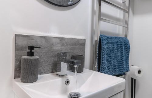 Bromley Common and Keston Apartment | Luxury 1 Bed Apartment Bromley