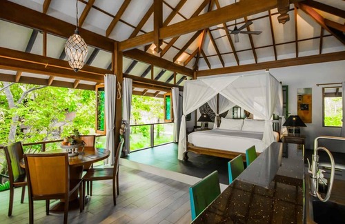 Nuea Khlong Villa | Luxury 1 bedroom Pool Villa Baan Si Fah !!