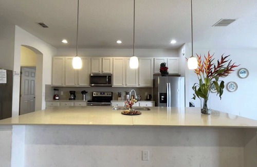 Loughman House | Luxury 13 Bedroom Disney Villa Pool SPA Game Room WI-FI 13 Villa by RedAwning