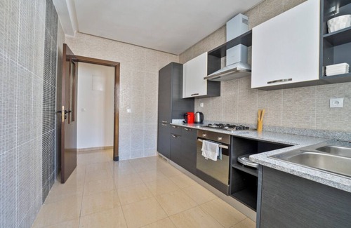 Cite Al Mohammadi Apartment | Luxury 2-Bed Apartment – Pool, AC & Secure Residence