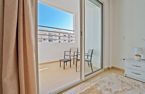 Cite Al Mohammadi Apartment | Luxury 2-Bed Apartment – Pool, AC & Secure Residence