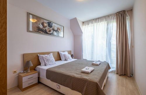 Saints Constantine and Helena Apartment | Luxury 2 bedroom apartment with sea view