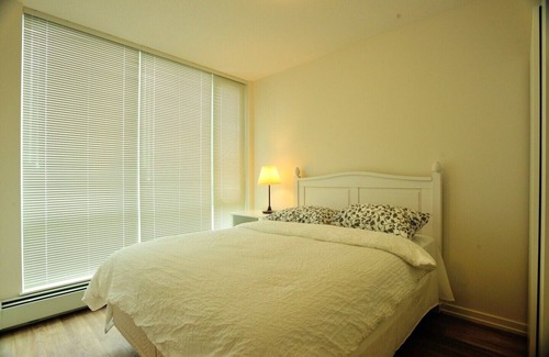 East Village House | Luxury 2 bedroom condo Sleep 6