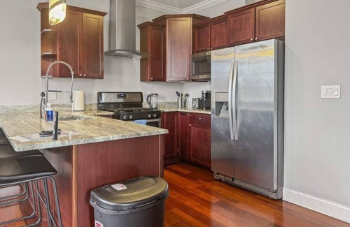 Olde Kensington Apartment | Luxury 2BD | Northern Libs | 2 Beds | Onsite gym