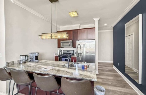 Olde Kensington Apartment | Luxury 2BD | Northern Libs | 2 Beds | Onsite gym