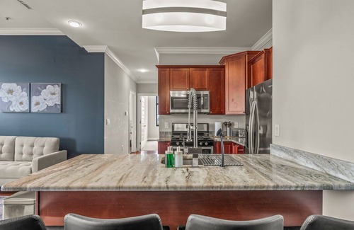 Olde Kensington Apartment | Luxury 2BD | Northern Libs | 2 Beds | Onsite gym