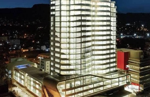 Wollongong CBD Apartment | Luxury 2Bed 2Bath Apartment Pool/Gym & Ocean Views