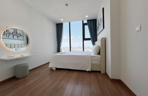 Binh Thuan Apartment | Luxury 2BR Condo in District 7
