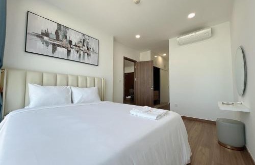 Binh Thuan Apartment | Luxury 2BR Condo in District 7