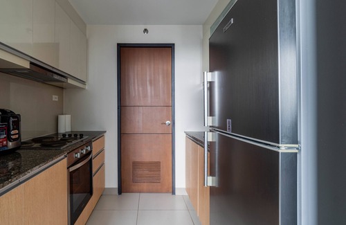 Bonifacio Global City Apartment | Luxury 2BR Gem in One Uptown, bgc