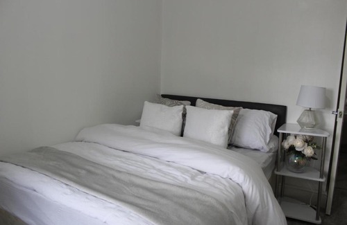 Erdington Apartment | Luxury 3 Bedroom House