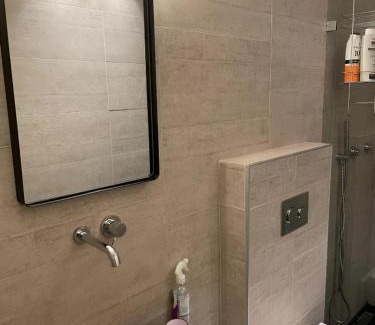 Old North Apartment | Luxury 3 Bedrooms Apt near Hilton hotel