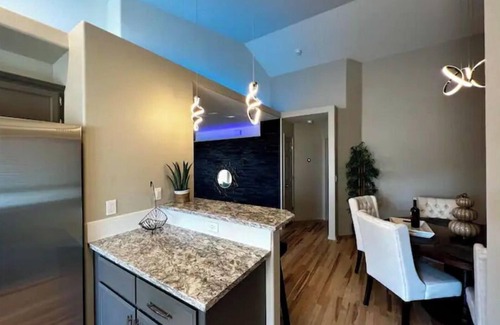 Southwest Ada County Alliance House | Luxury 3BR Home, Comfy 🛌, WiFi, Quiet, Near