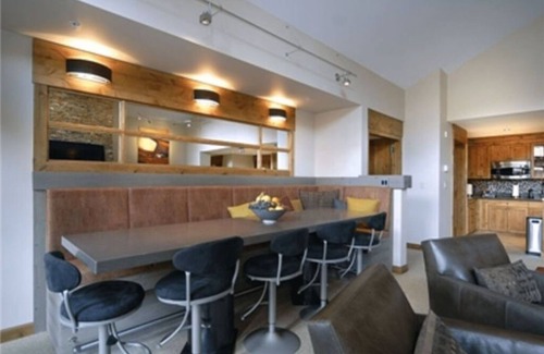 Crested Butte Cabin | Luxury 3BR Penthouse in Prime Location