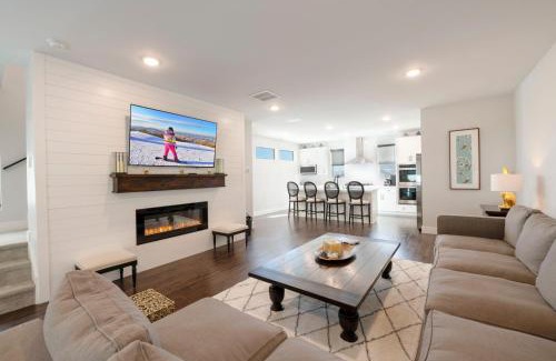 Park City Apartment | Luxury 3BR with Mountain Views at 1374 Gambel Oak Way