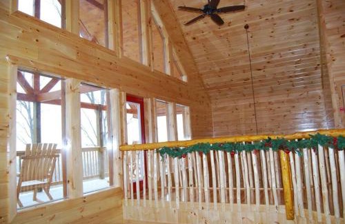 Chalet Village North House | * *Luxury 4 Bdrms, Views, Theater, Arcade, Firepit