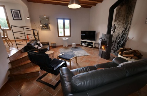 Tournissan Villa | Luxury 4 Bed 4 Bath Villa near Lagrasse with Private Pool. Secluded yet Central.