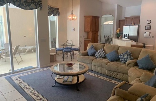 Braden River Villa | Luxury 4-bed home with private heated pool & hot-tub situated in Tara G&C Club