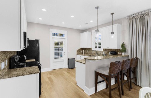 Windy Hill Villa | Luxury 4 Bed, 5 bath Villa w/Private Pool in Oceanfront North Beach Resort!