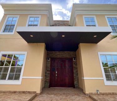 San Miguel House | Luxury 4 Bedroom And 3 Bath Riverside Area Home Private Spacious