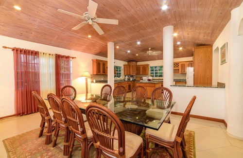 Cades Bay Villa | Luxury 5-Bedroom Villa with Oceanview Infinity Pool & Spectacular Sunsets