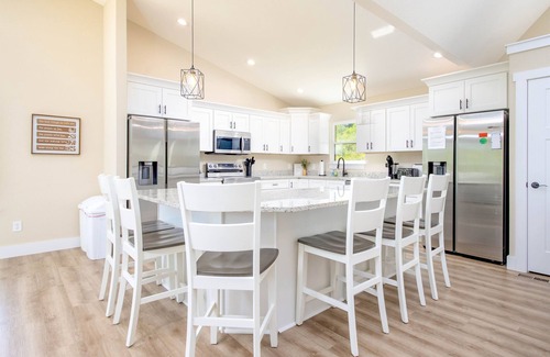 La Follette House | Luxury 6-Bedroom Mountain Lake Retreat with dock slip, Sleeps 18.