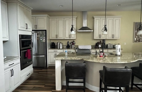 Florida Central Atlantic Coast House | Luxury 6-Bedroom with Pool and hot tube. 5' From Disney