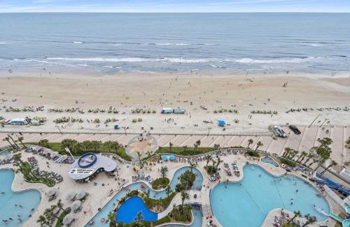 Brush - Stewarts House | Luxury 6th Floor 1 BR Condo Direct Oceanfront Wyndham Ocean Walk Resort Daytona Beach | 610