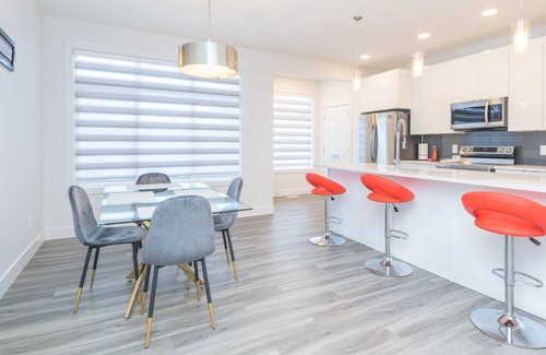 Southwest Edmonton House | Luxury and Comfort Combined.