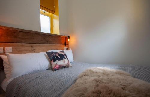 Cardiff City Centre Apartment | Luxury Aparthotel 350yds from Centre