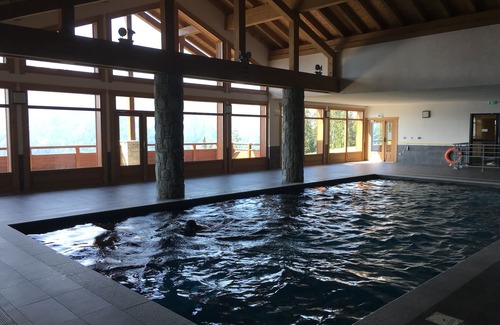 Bisanne 1500 Apartment | Luxury apartment at the foot of the slopes-swimming pool-garage