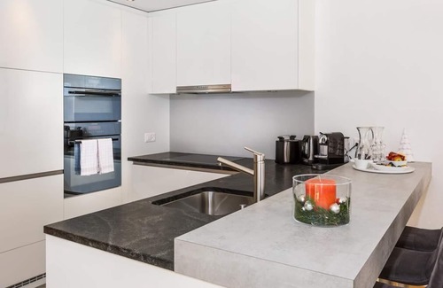 Grimentz Ski Chalet | Luxury Apartment, 3 Bedrooms with Jacuzzi Chalet Rahas A Grimentz - By Mrs Miggins