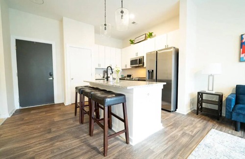 First Ward Apartment | Luxury Apartment 329