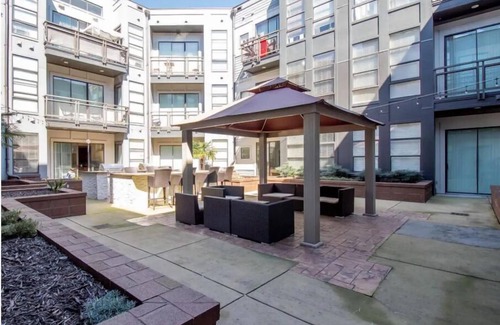 First Ward Apartment | Luxury Apartment 329