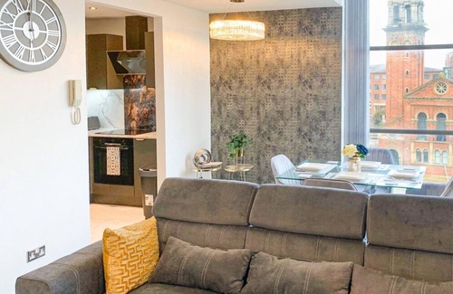 Castlefield Apartment | Luxury Apartment Canal View Castlefield - Parking