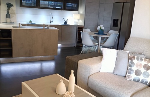 Le Trayas Apartment | Luxury apartment in a unique, heavenly location. Feet in the water.