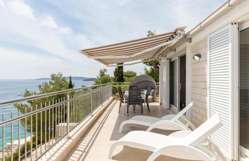 Businci Apartment | LUXURY APARTMENT NEXT TO THE SEA