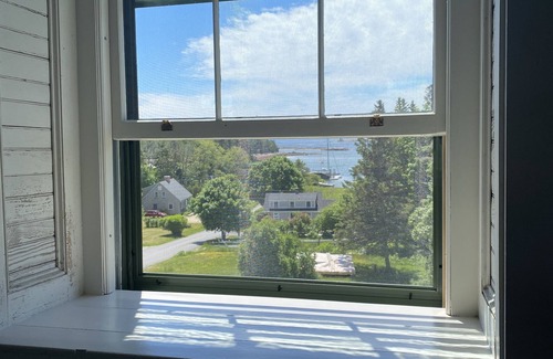Brooklin House | Luxury Apartment overlooking Center Harbor in Brooklin