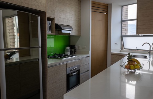 Lalinde House | Luxury Apartment w/PANORAMIC Views 🌃 Lleras Park