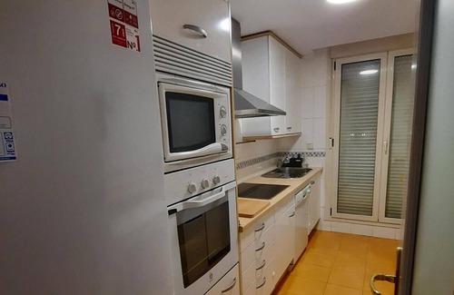 Arroyo de la Vega Apartment | LUXURY APARTMENT WITH SAUNA AND GYM