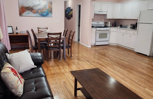 East New York House | Luxury Apartment With Free Wine