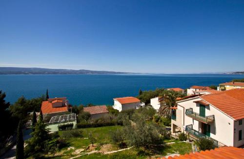 Tice Apartment | Luxury apt w pool 3 balconies terrace & sea view