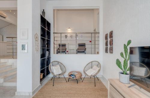 Tice Apartment | Luxury apt w pool 3 balconies terrace & sea view