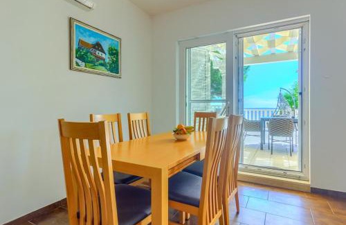 Ivan Dolac Apartment | Luxury Beach app P2 amazing location