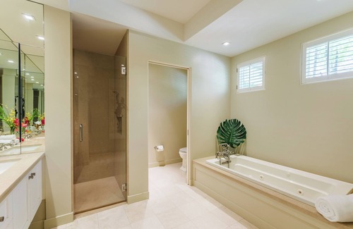 'Aina Haina House | Luxury Beach Estate w/ Pool & Private Sandy Stretch Overlooking Maunalua Bay