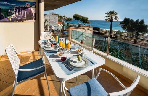 Mazzeo Apartment | Luxury Beachfront 2BR/2Bath Apartment,Taormina beach, access to Pool and Parking